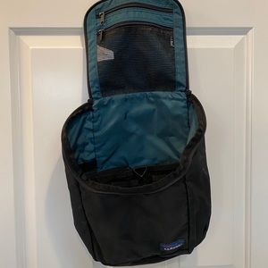 LLBeam Toiletry Bag with Hook